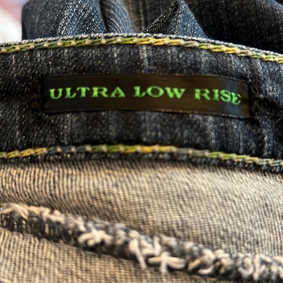 Rock 47 Jeans with cross design - Picture 4 of 5